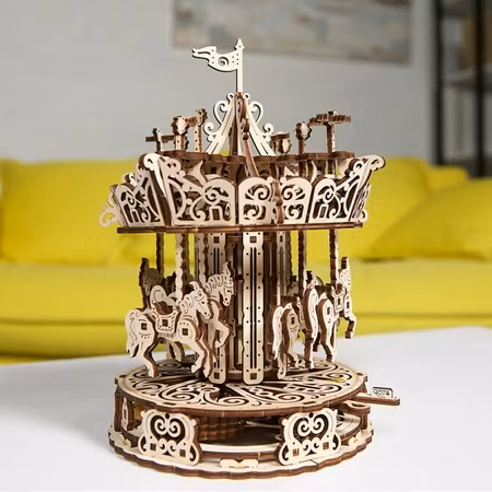 UGEARS Karusell