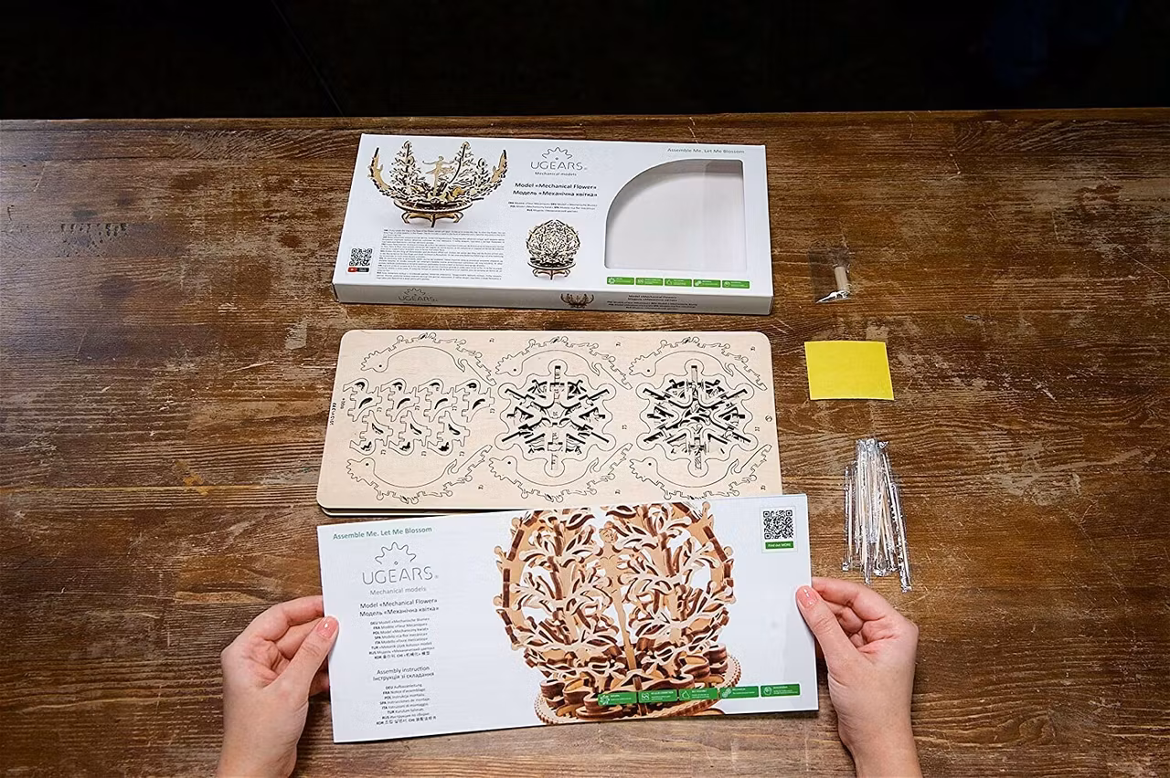 Ugears Mechanical Flower