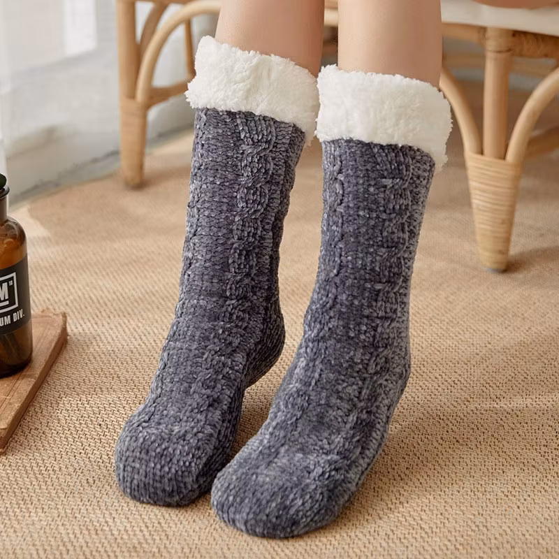 Fodrade sockor med halkskydd