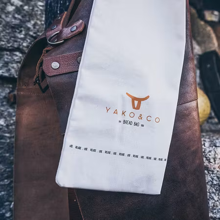 Camelfärgat läderförkläde i soft series för kock | Yako&Co