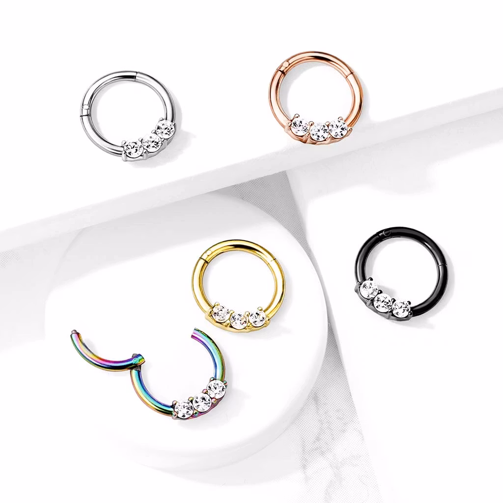 Segmentring i titanium - 1.2mm med gångjärn och 3st cubic zirconia