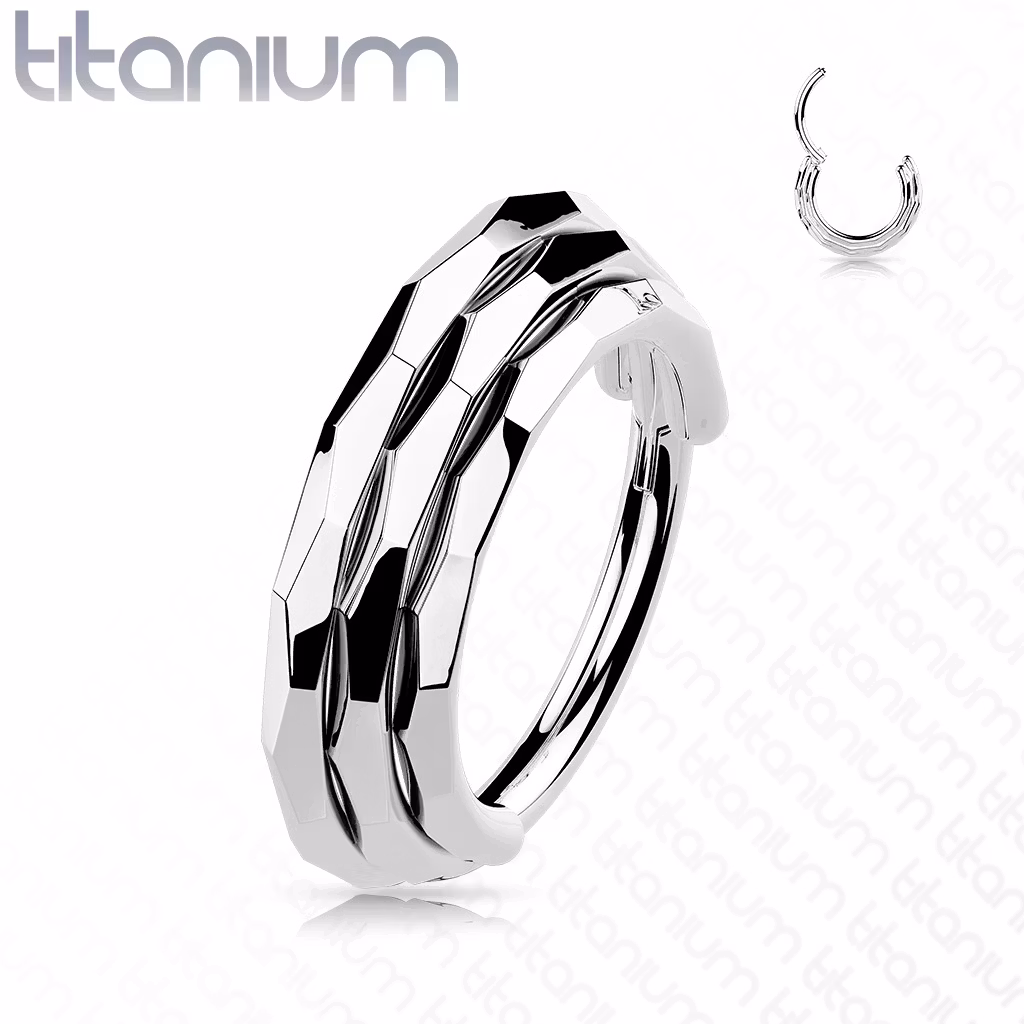 Segmentring i titanium 1.2mm med 3st ringar med fasettslipad kant