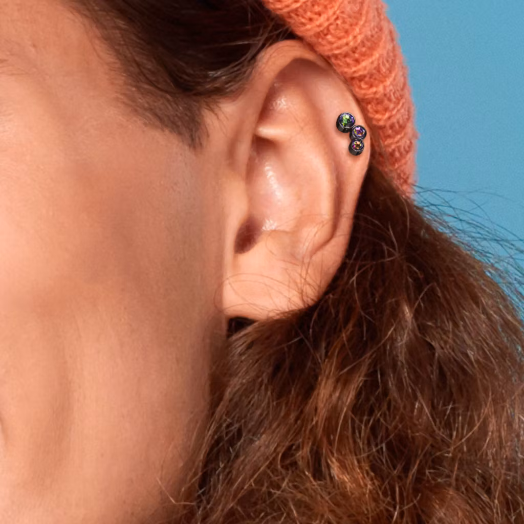 Tragus barbell med trippel crystaltopp