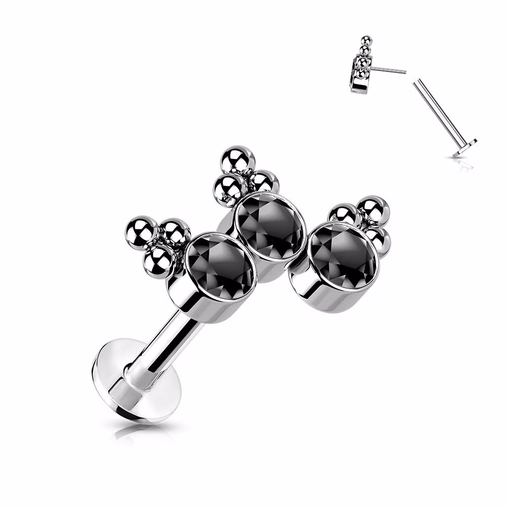 Threadless labret i titanium 1.2mm - Topp med 3st CZ och kluster