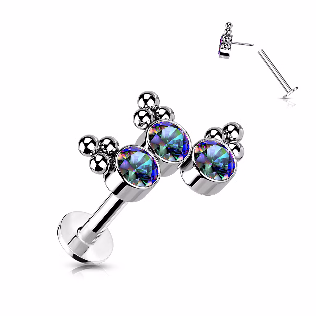 Threadless labret i titanium 1.2mm - Topp med 3st CZ och kluster