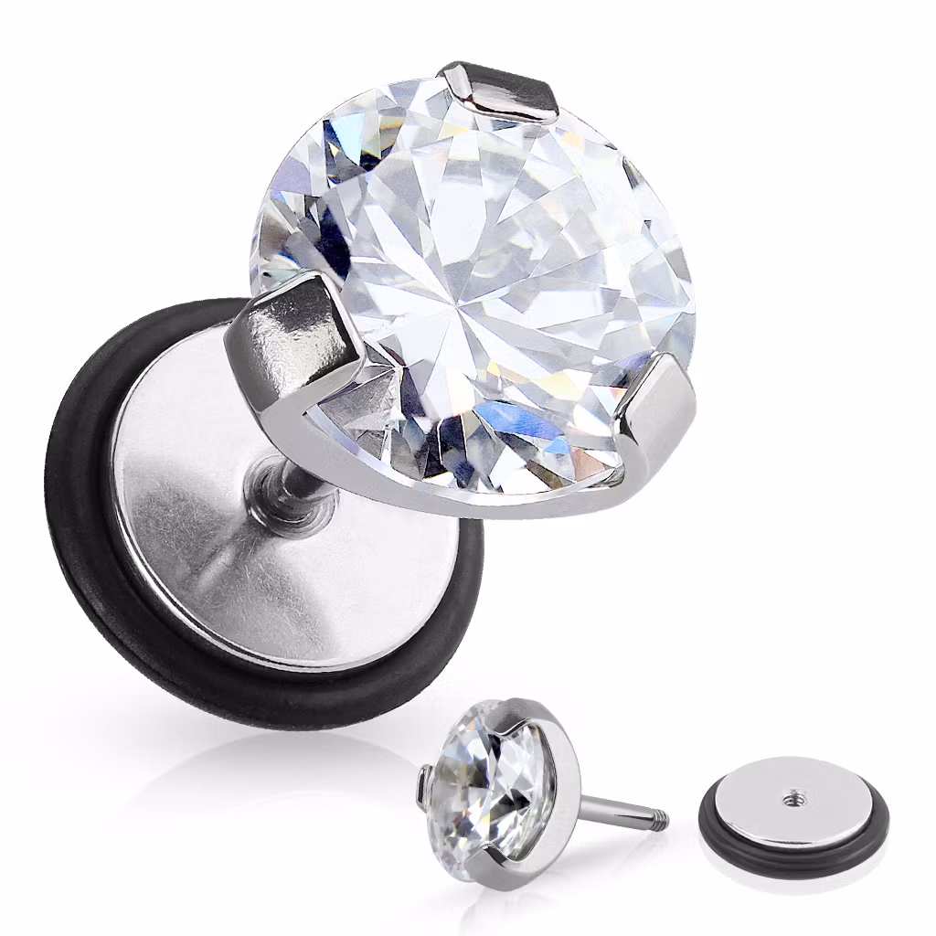 Fakeplugg med kloinfattad stor cubic zirconia