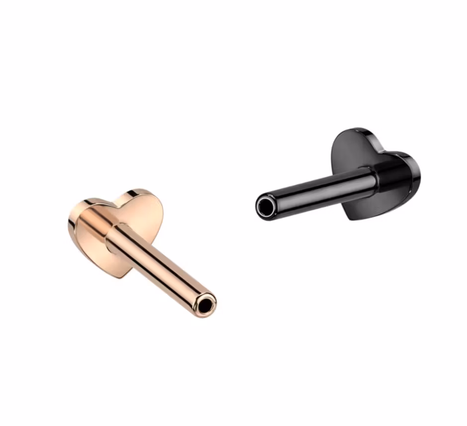 Invändigt gängad labret 1.2mm i titanium med hjärtformad bas (lös del) 7mm