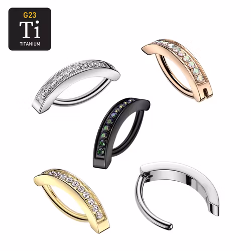 Titanium navelsmycke med cubic zirconia - unik design