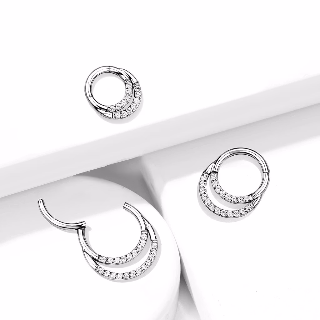 Titanium ring med gångjärn - Dubbla ringar med frontade CZ