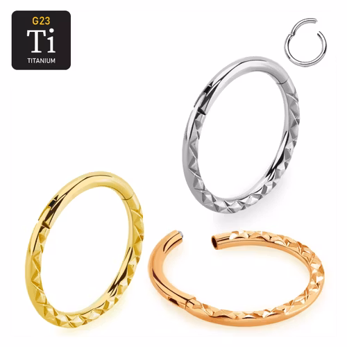 Titanium ring med gångjärn och diamantpräglad front