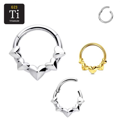 Clicker ring 1.2mm i titanium med hjärtan (8mm)