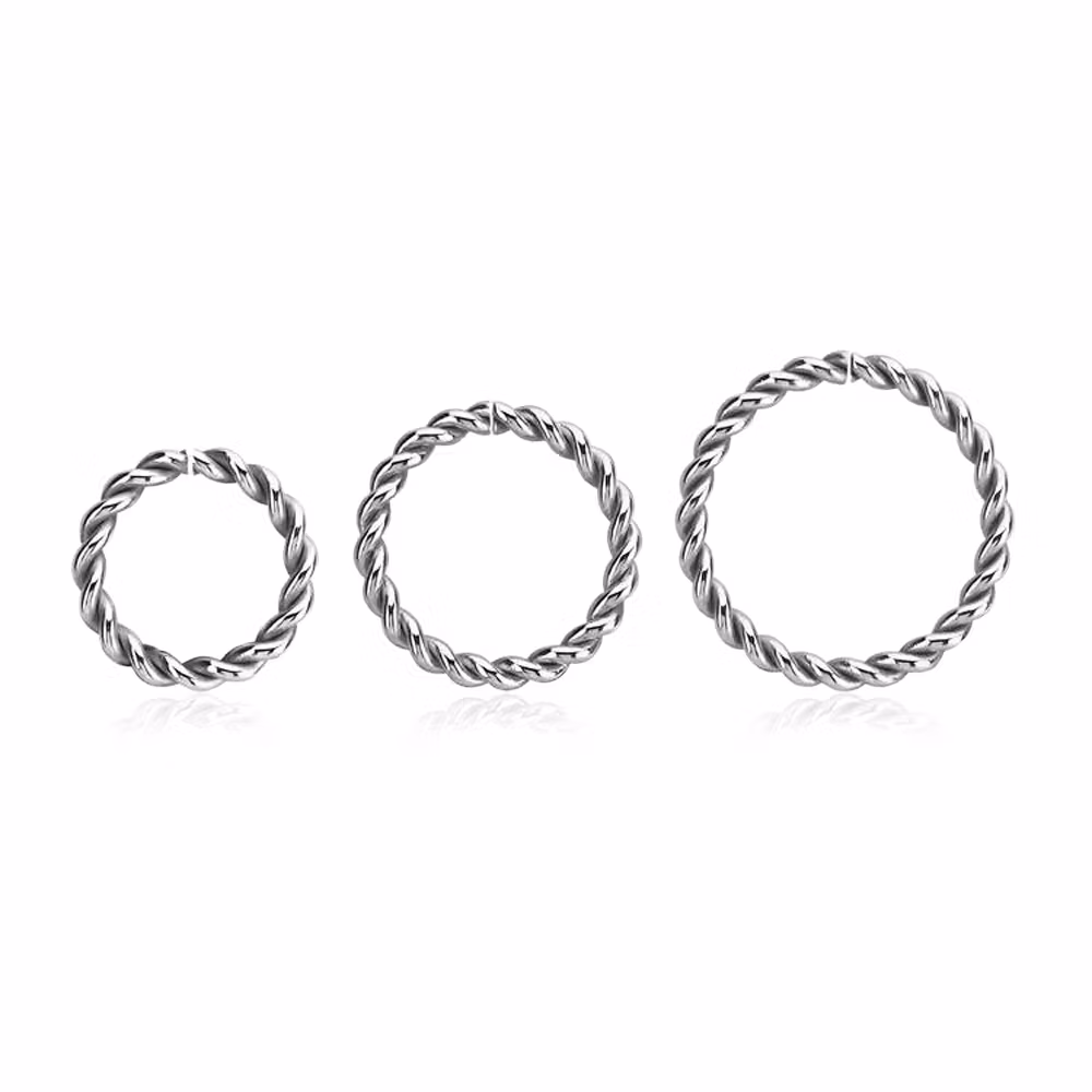 Sömlös ring twistad design 1.0mm