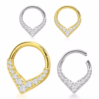 Chevron droppformad clicker i kirurgiskt stål med klar cubic zirconia