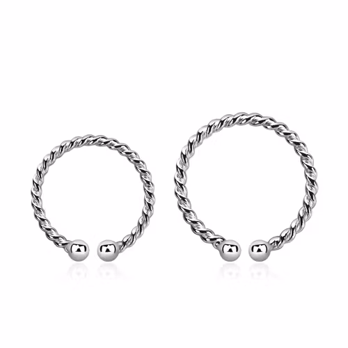 Twistad ring i 925 Silver - fake "clip on"