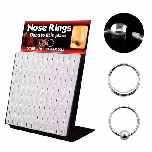 Display med 96st sömlösa ringar i 925-silver