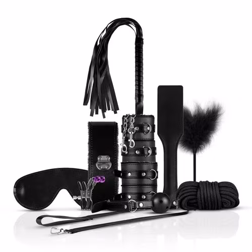 Bedroom Fantasies – Black Fantasy Komplett BDSM-set (11 delar)