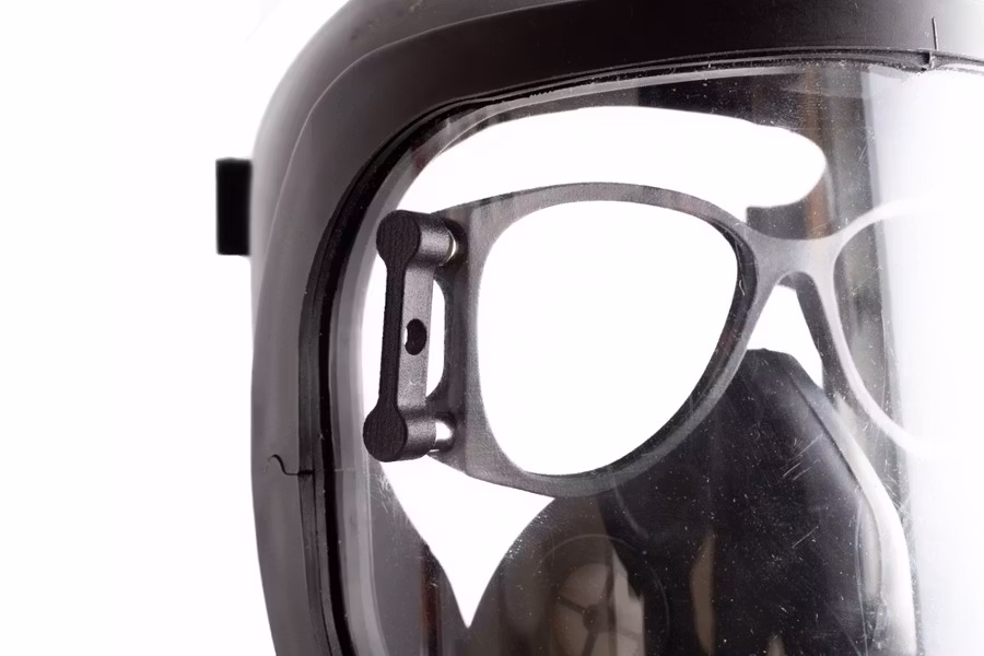 Glasögonbågar anpassade för skyddsmask