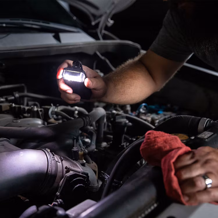 FoxFury Scout Clip Light – Vit & Röd LED