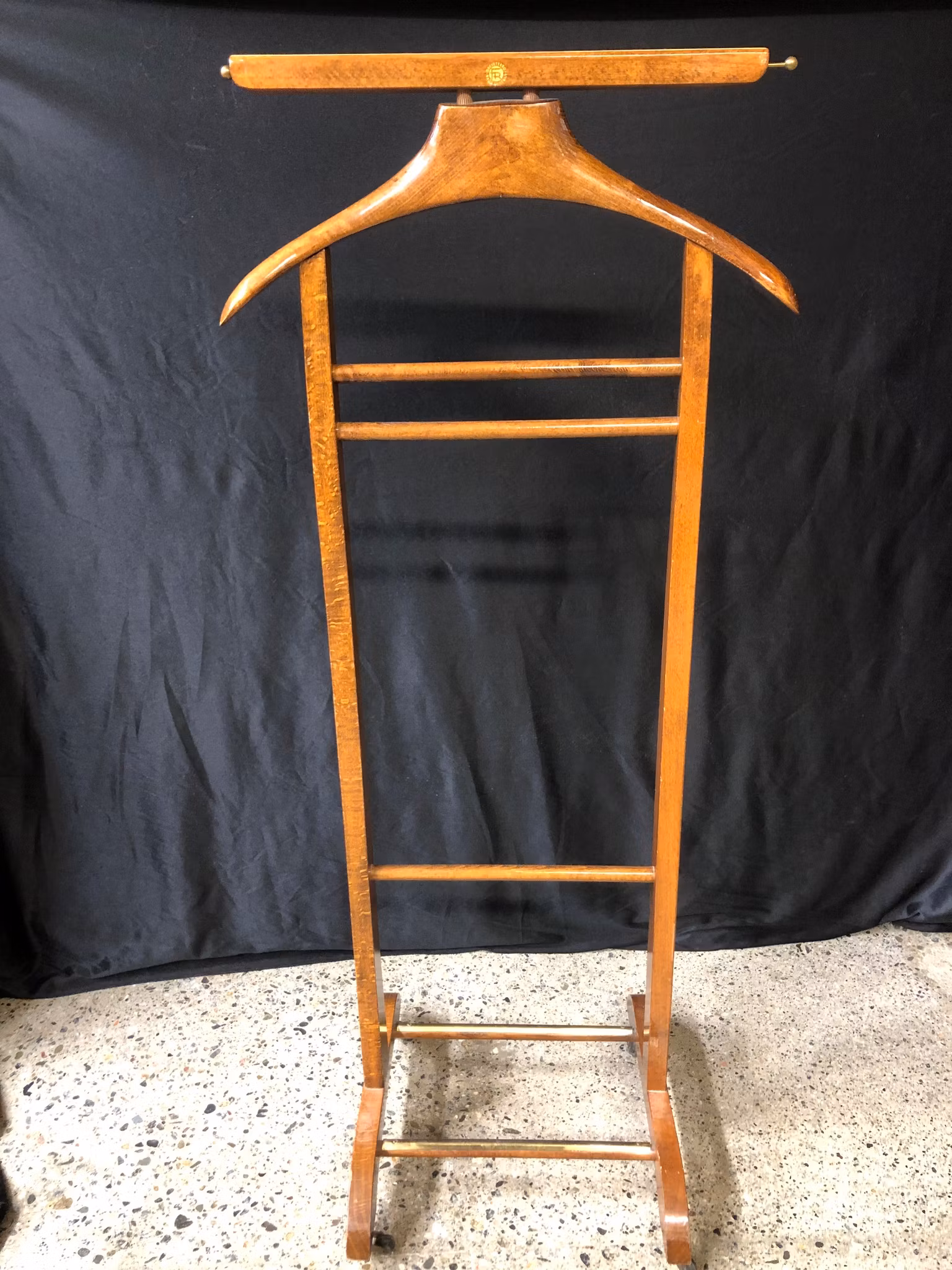 HERRBETJÄNT, FR Brevetto, Trä, Made in Italy.