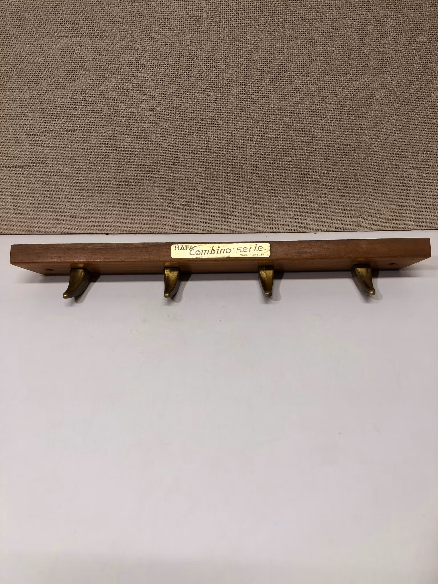 KLÄDHÄNGARE, Teak/Mässing, HAFA Combino serie Sweden.