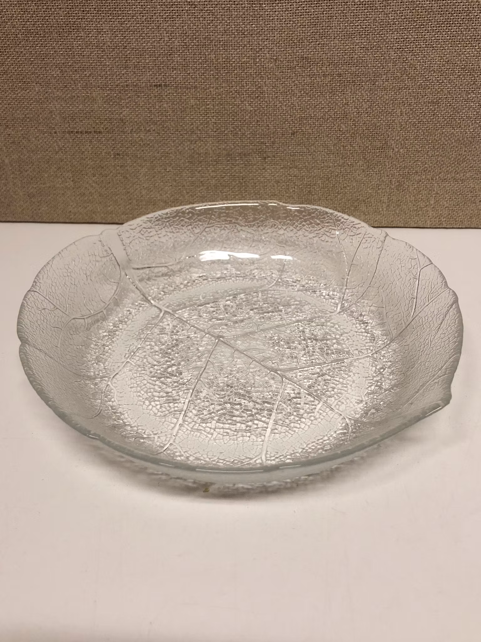 DEEP PLATE, glass, "The Leaf" Aspen, Luminarc, France.