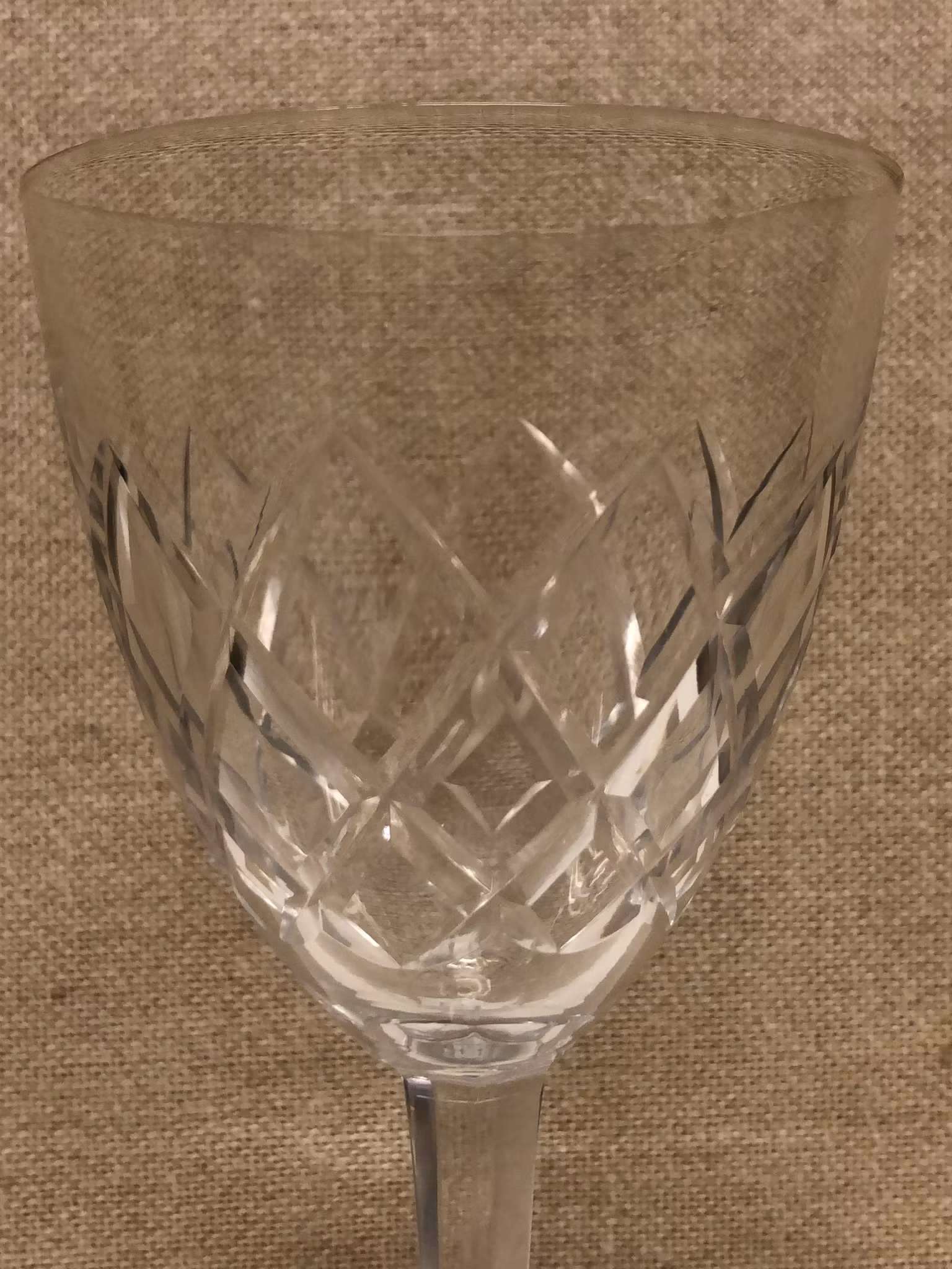 RÖDVINGLAS, kristall, " Bror" design Fritz Kallenberg.
