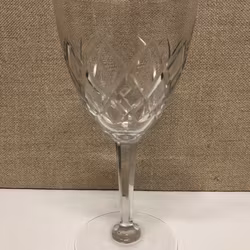 RÖDVINGLAS, kristall, " Bror" design Fritz Kallenberg.