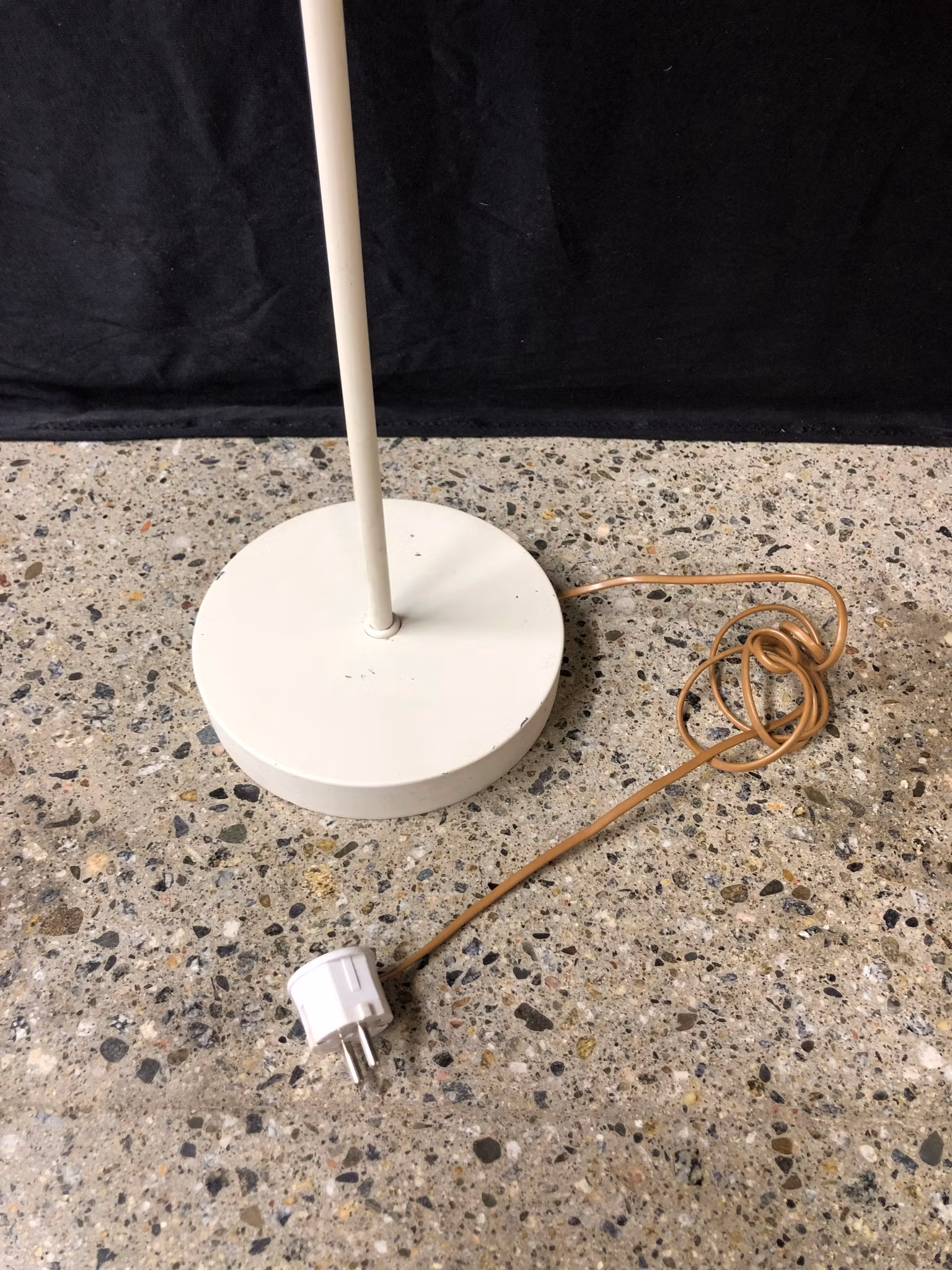 GOLVLAMPA, metall, SM. A. 10, 1960/70-tal.