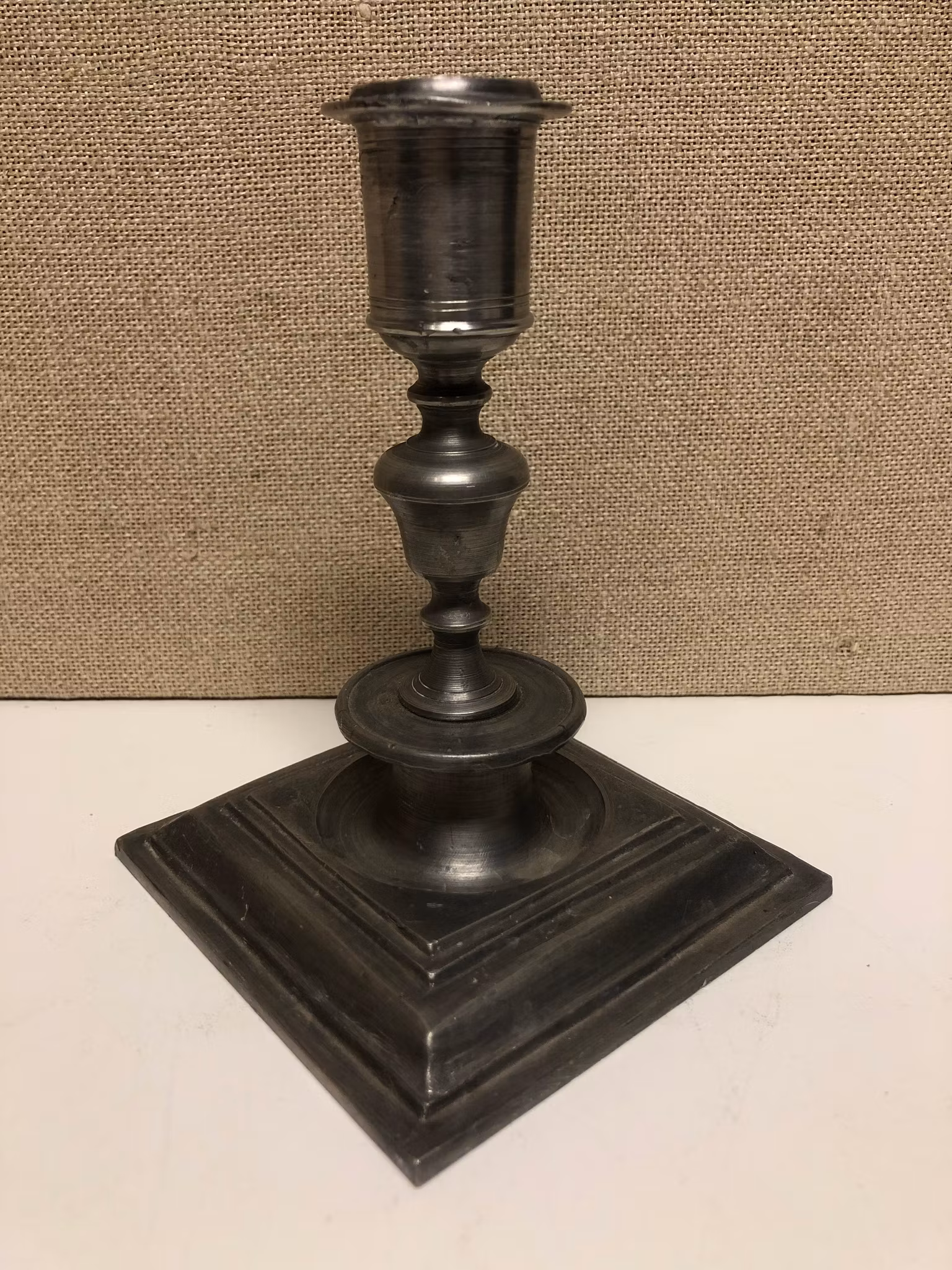 CANDLEHOLDER, tin, baroque style, 20th century.