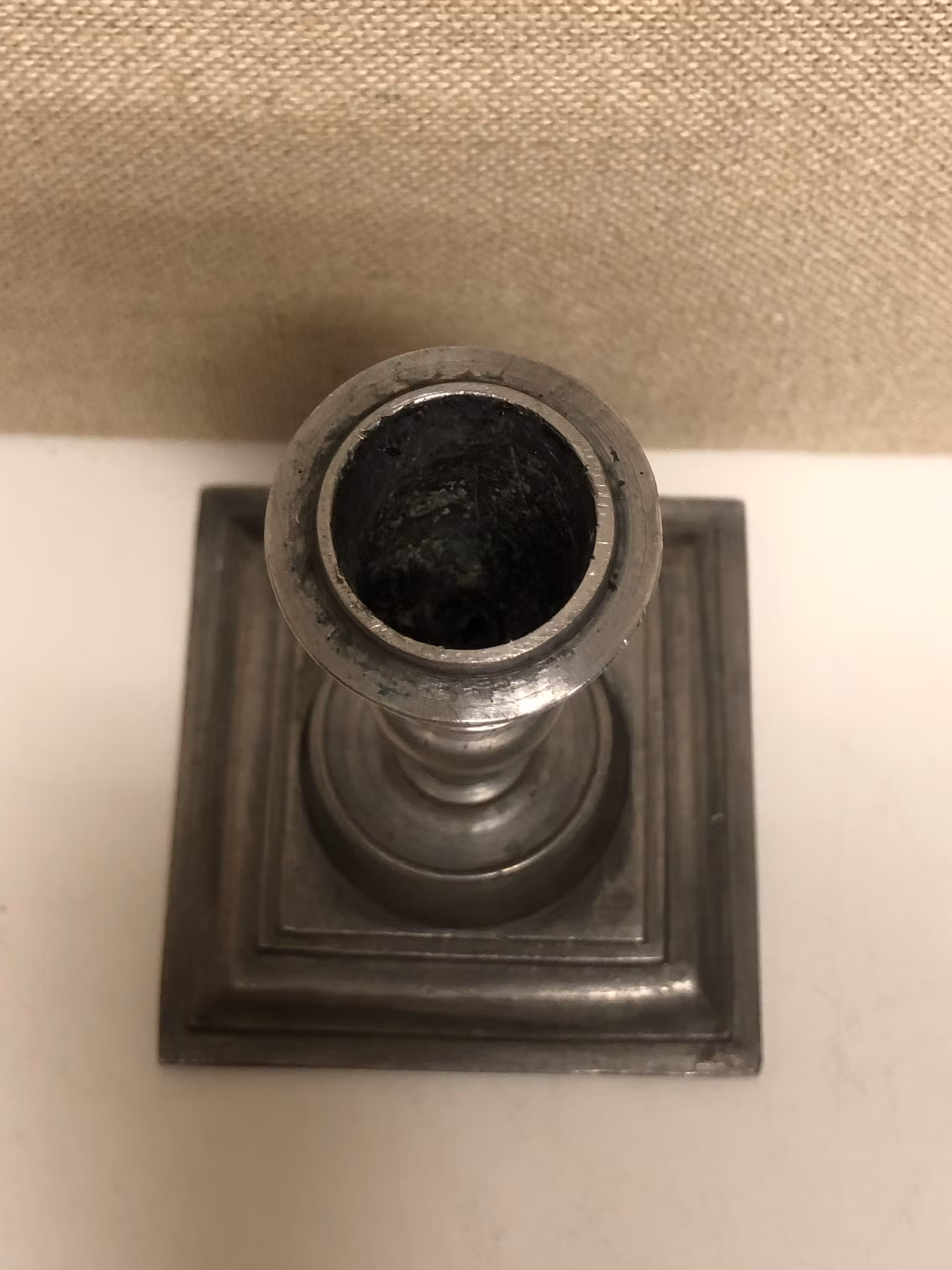 CANDLEHOLDER, tin, baroque style, 20th century.