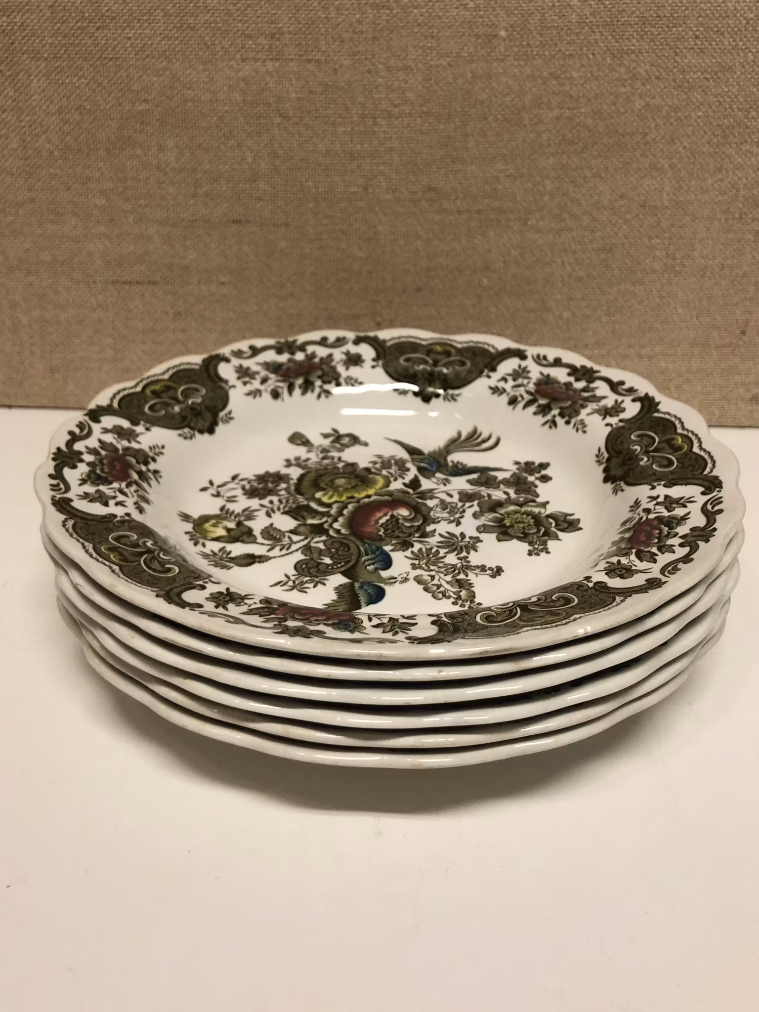 DJUPTALLRIKAR/ASSIETTER 6 st. porslin, "Windsor", Ridgway of Staffordshire, England.