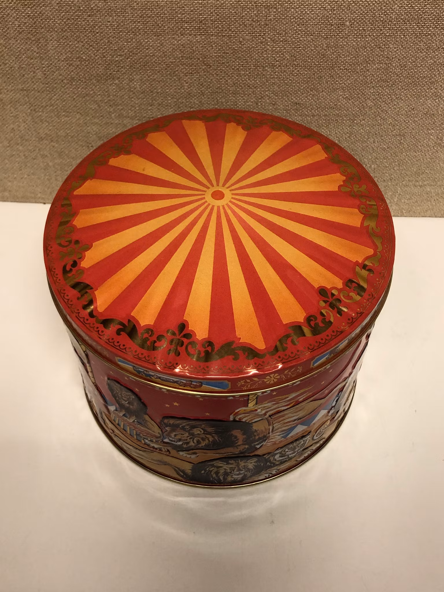 TIN CAN, circus, design Poul Friis.