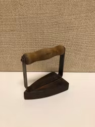 STRYKJÄRN, metall " barnmodell" 1900-talerts början.
