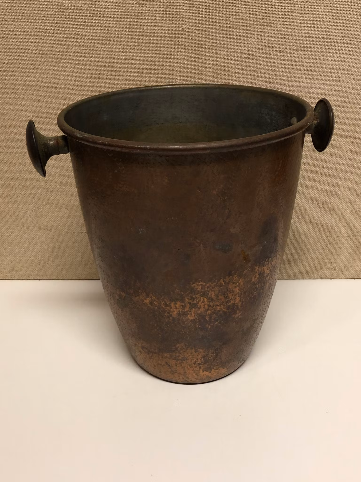 CHAMPAGNE COOLER, copper, first half of the 20th century.