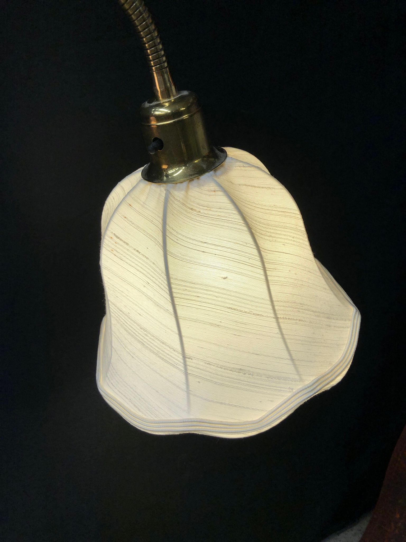 GOLVLAMPA, metall, EWÅ, Värnamo.