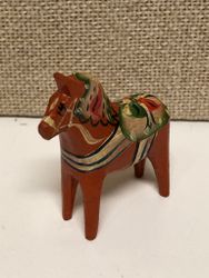 DALAHÄST, bemålat trä, miniatyr, 1940/50-tal.