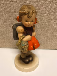 FIGURIN, porslin, Goebel, M.J.  Hummel, West Germany.