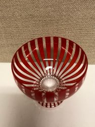 COUPEGLAS, rött "Strikt" Bengt Orup, Johannesfors, 1950-tal.