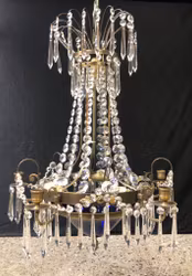 LJUSKRONA, metall, prismor, Gustaviansk stil, 1900-talets slut.