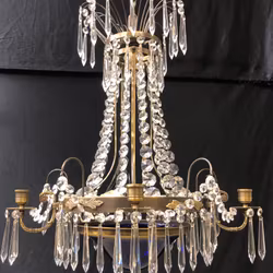 LJUSKRONA, metall, prismor, Gustaviansk stil, 1900-talets slut.