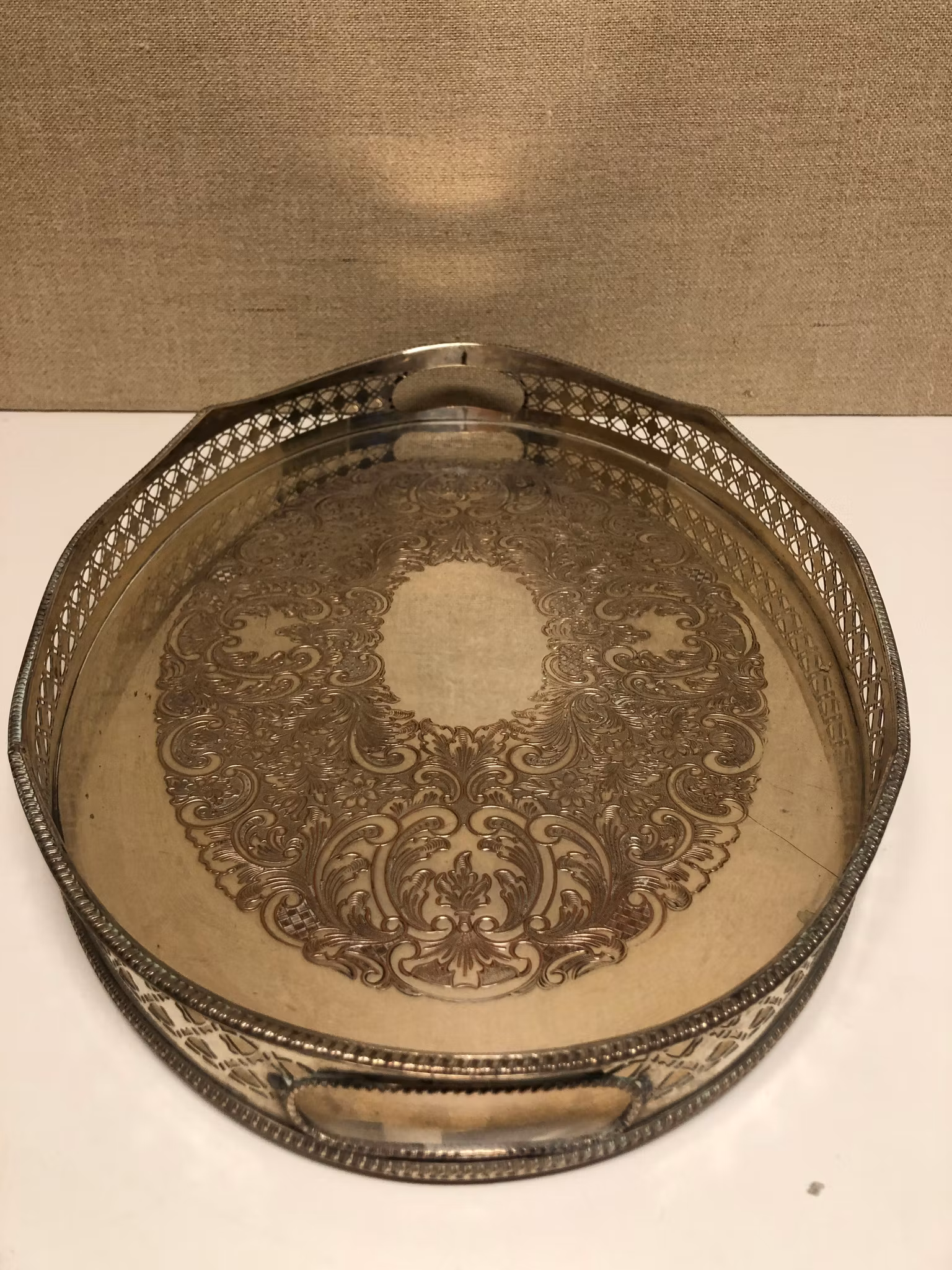 BRICKA, silver på koppar, 1900-talets andra hälft.