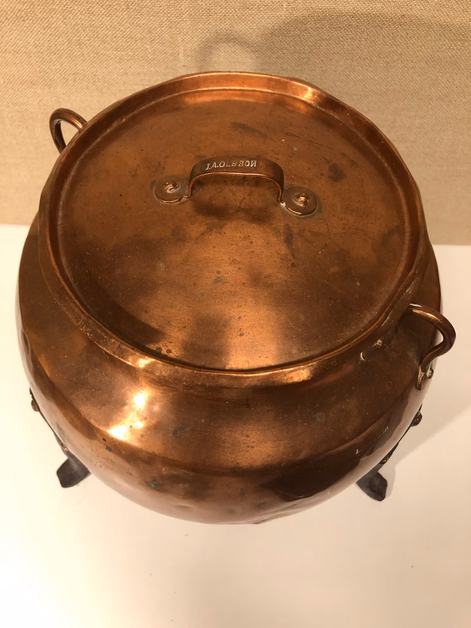 COPPER POT, three legs, JA Olsson, 19th century.
