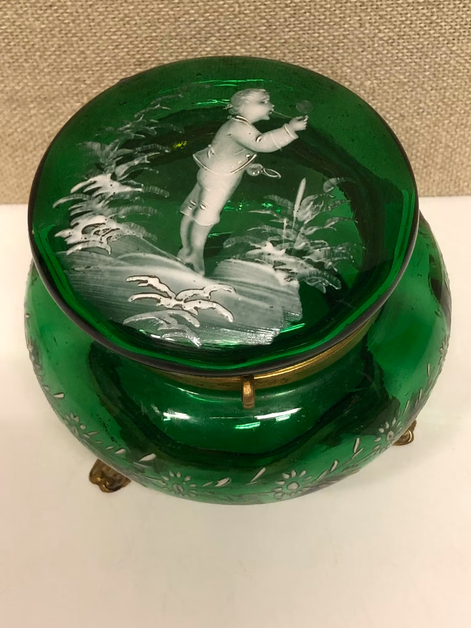 ASK, glas/mässing,  Mary Gregory stil, 1900-talets början.
