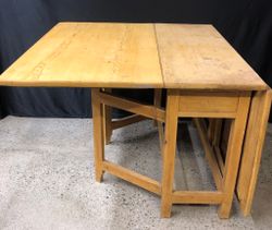 SLAGBORD, bemålad furu, 1800-tal.