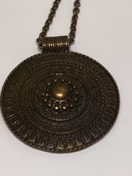 Halsband brons Osignerad
