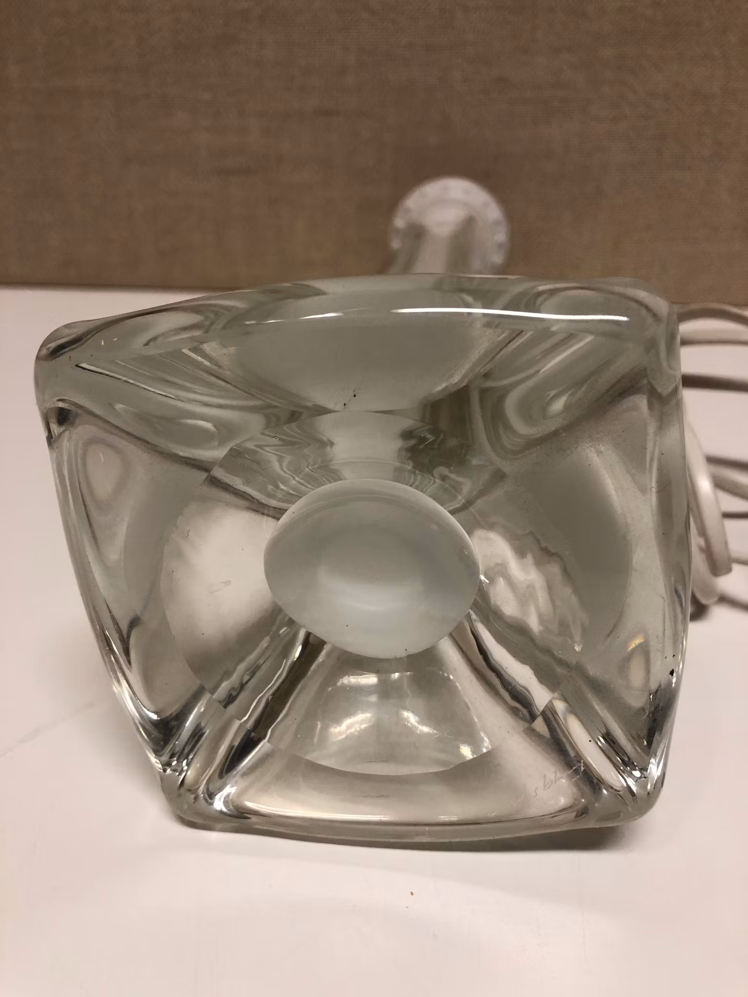 BORDSLAMPA, glas, Flygsfors glas bruk, 1900-talets tredje kvartal.