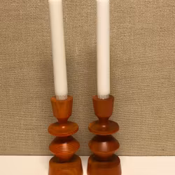 LJUSSTAKAR ett par, trä, Made in Sweden.