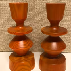 LJUSSTAKAR ett par, trä, Made in Sweden.