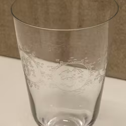 CHAMPAGNESTRUT, glas, Eke/ "Elon", Kosta.