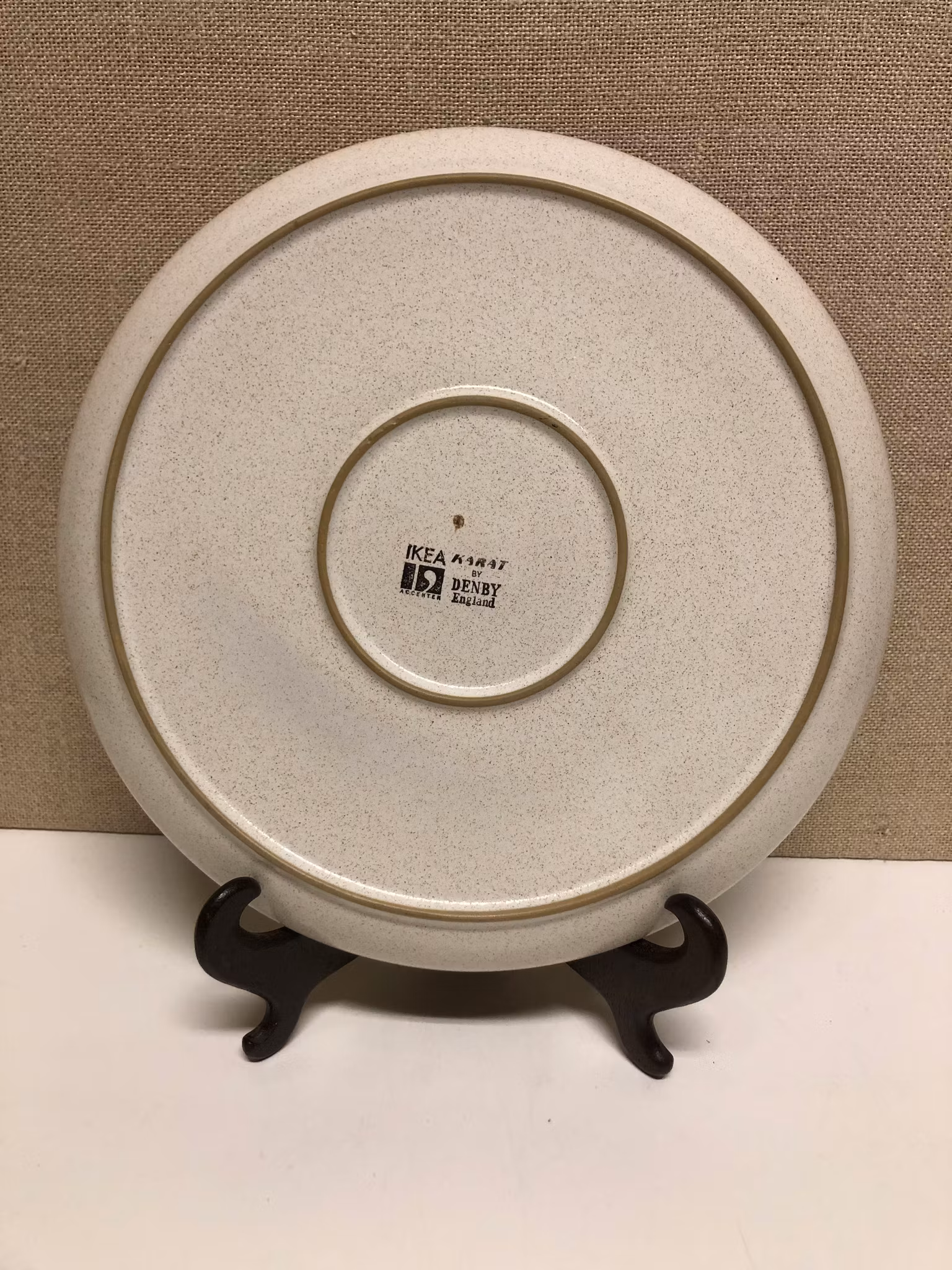 MATTALLRIK, stengods, "Karat" Ikea, England.